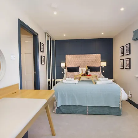 Holiday home Coach House Loft York