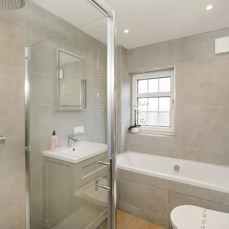 Feriehus Coach House Loft *